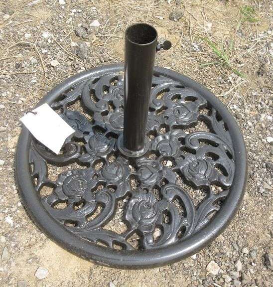 Cast iron umbrella base Albrecht Auction Service