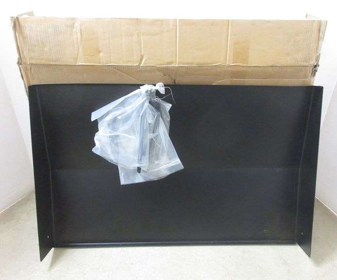 Blackstone hinged griddle cover, powder coated, fits 36" blackstone
