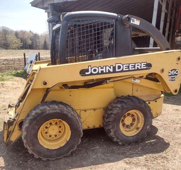 John Deere 260 Series II Skid Steer, (4069.4 Hours), Tires are Like New