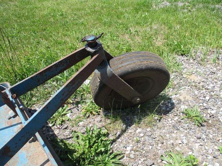 60" King Kutter Brush Hog, works well Albrecht Auction Service