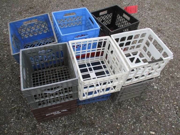 (12) Old milk crates, used Albrecht Auction Service