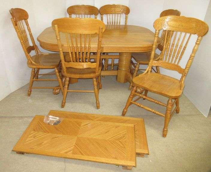 Oak dining table with (6) Chairs, double pedestal with (2) Leaves by