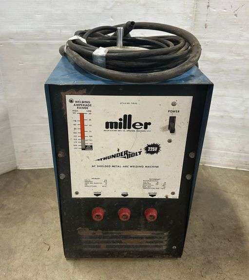 Miller Thunderbolt arc welder with cables, 225V, good Albrecht