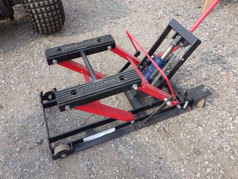 Craftsman motorcycle jack, for parts or repair, asis Albrecht