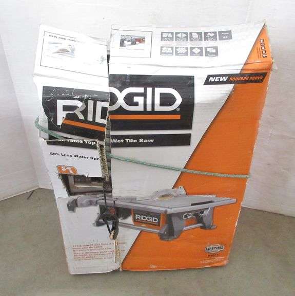 Ridgid table top 7" wet tile saw, only used a few times, has lifetime
