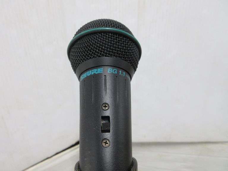 Microphone stand and microphone Albrecht Auction Service