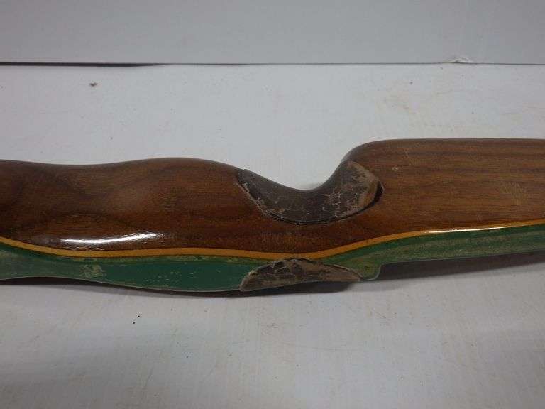 Wing recurve bow Gull, marked 64" x G 1260 no. 29 at 28", needs bow