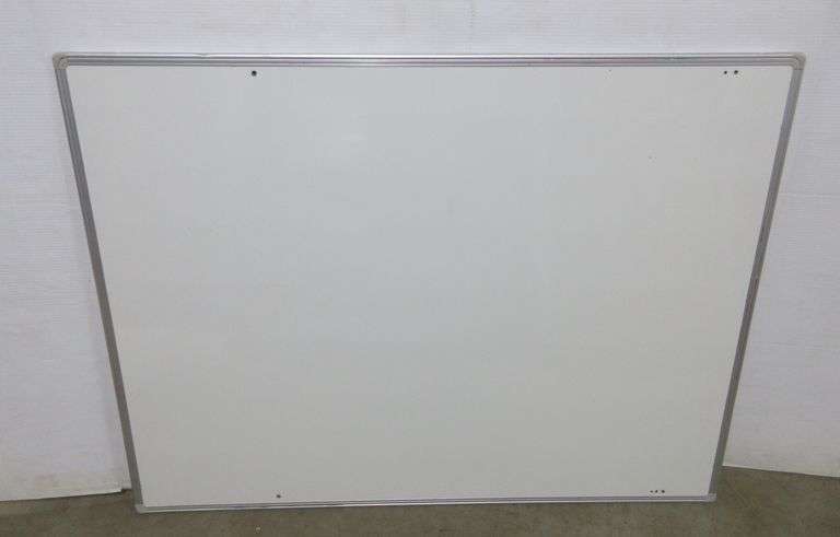 Whiteboard, 3' x 4' - Albrecht Auction Service