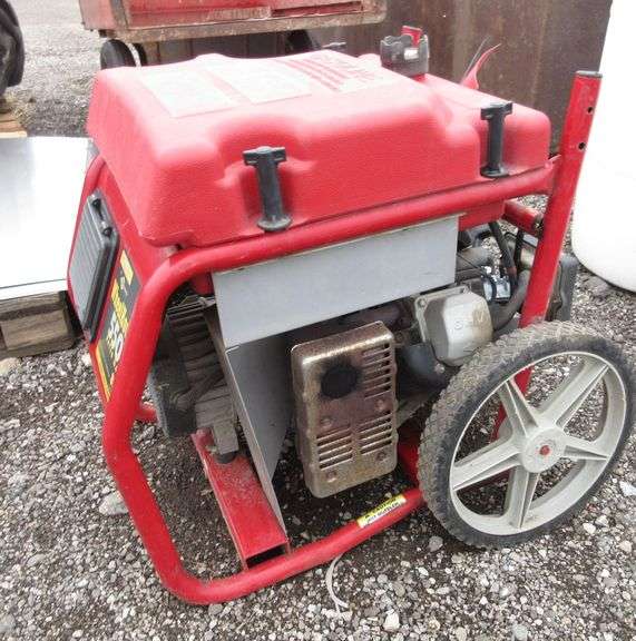 Wheel horse generator, 5500W, runs and works well, pull start only