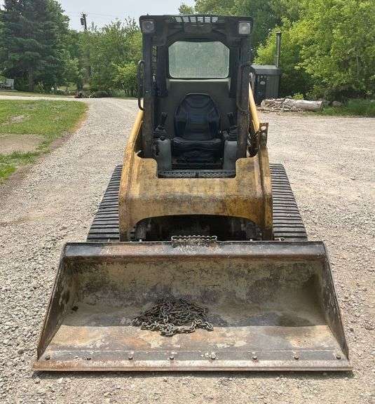 CAT 247B Skid Steer, New Engine Less than 100 Hours, Runs Great but