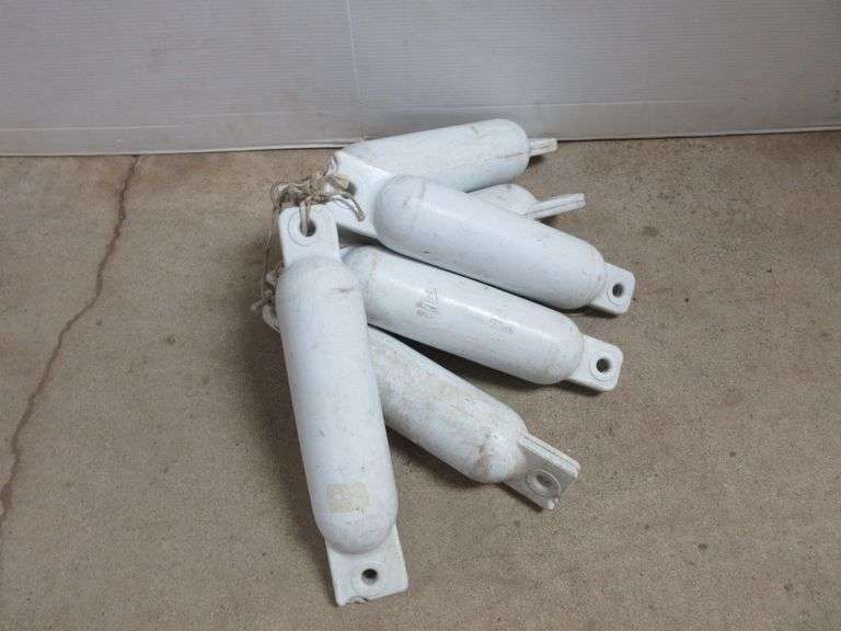 (6) Attwood boat bumpers, 12"L, dirty Albrecht Auction Service