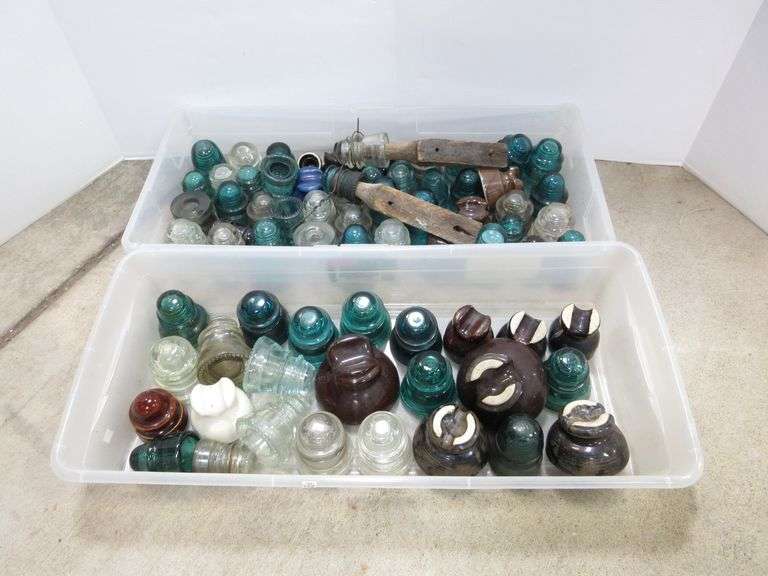 (25) Antique electrical insulators, glass and ceramic Albrecht