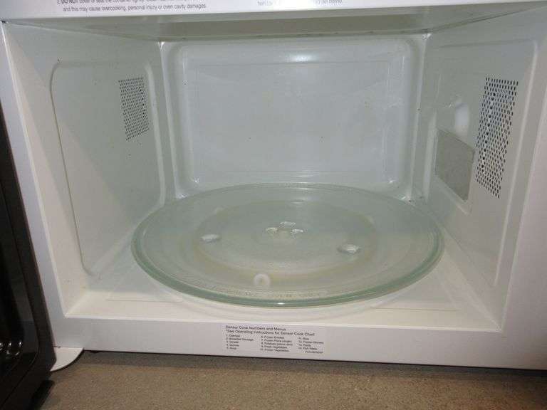 Panasonic Inverter countertop microwave, has popcorn, sensor cook, 10