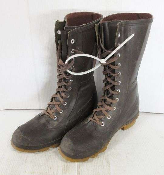 Cabela rubber boots, made in USA, maybe size 11 Albrecht Auction Service