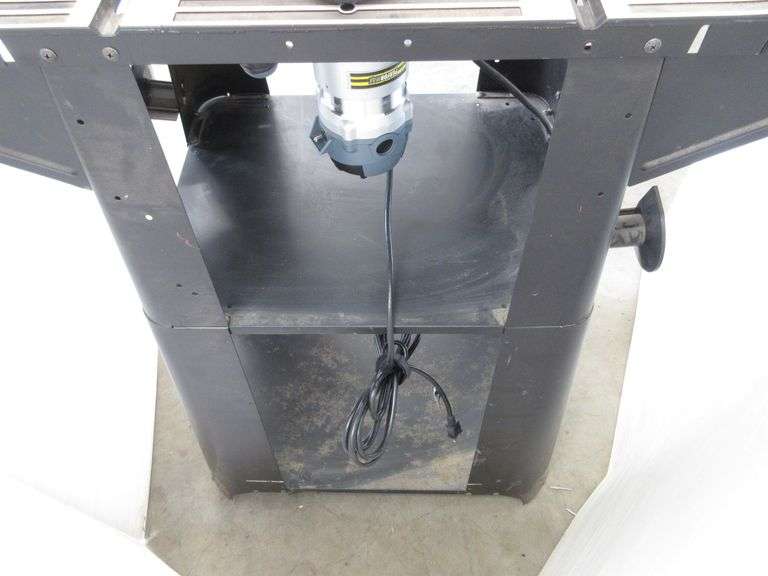 Magna router table with router, 40 1/2"W x 14"D x 43"H, includes a