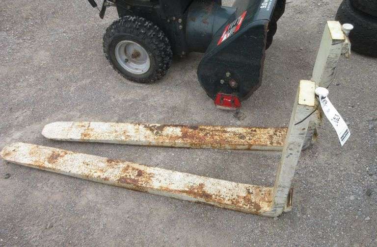 Forks for forklift, 42", great Albrecht Auction Service