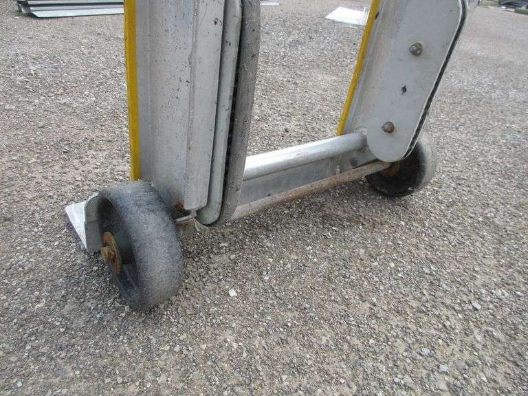 Harper aluminum appliance dolly, fair Albrecht Auction Service