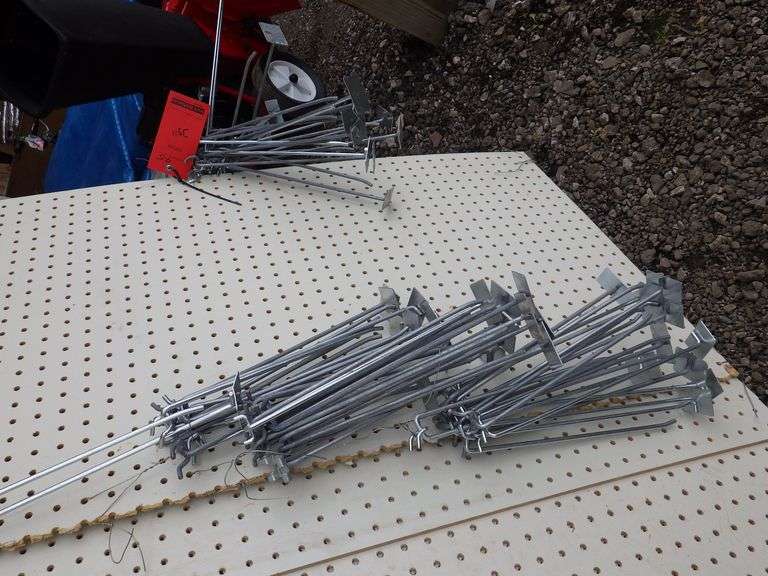 5-sheets-of-pegboard-and-50-hangers-2-sheets-approx-47-x-71