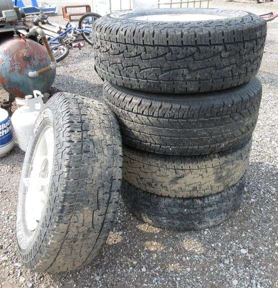 (5) Tires with rims form a Ford truck, 5Lug 255/70R16, used, fair