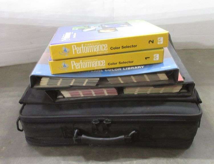 PPG and Dupont color chips, good Albrecht Auction Service