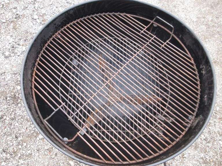 er charcoal grill with two racks and lid, 22 1/2"Dia Albrecht Auction Service