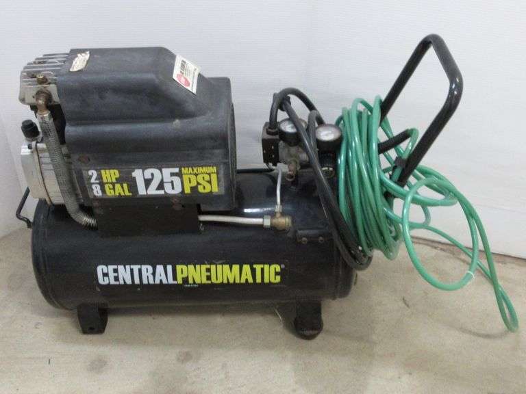 Central pneumatic 2 HP 8gallon 125 Psi air compressor, works great