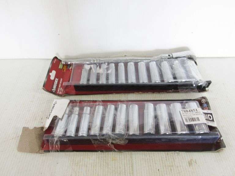 Husky 11Piece 1/2" drive deep well socket set with rack; 100Tooth