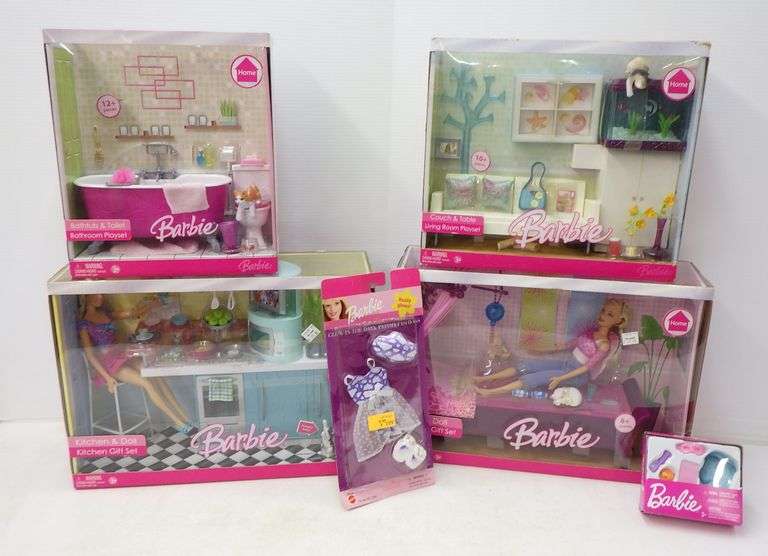 Barbie my home, include Kitchen doll gift set, Bathtub and toilet