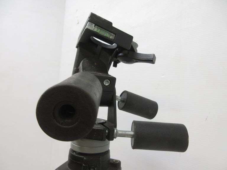 Bogen Model 3221 Professional Tripod, in excellent condition Albrecht