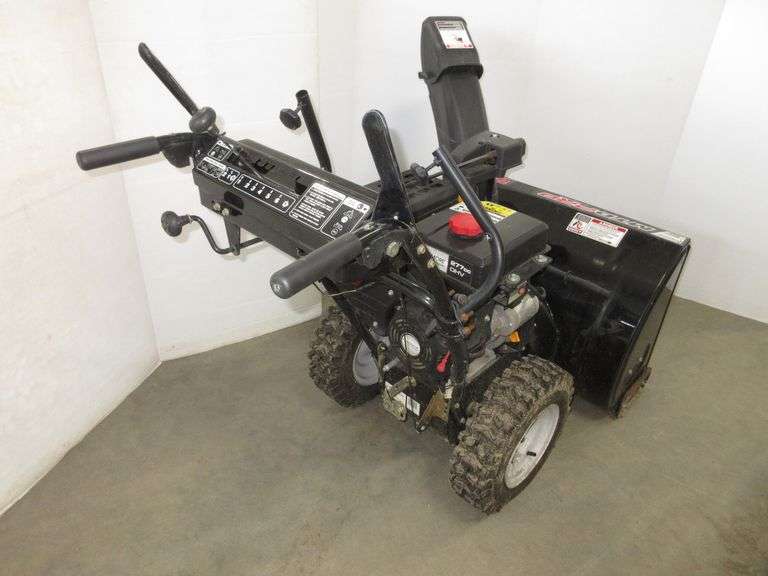 28 Snowblower, 6speeds forward, 2speeds in reverse, has cab, one