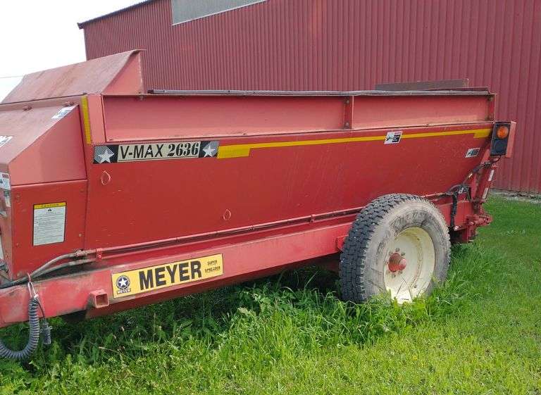 Meyer VMax 2636 Super Spreader, SingleAxle, 540 RPM, Good Condition
