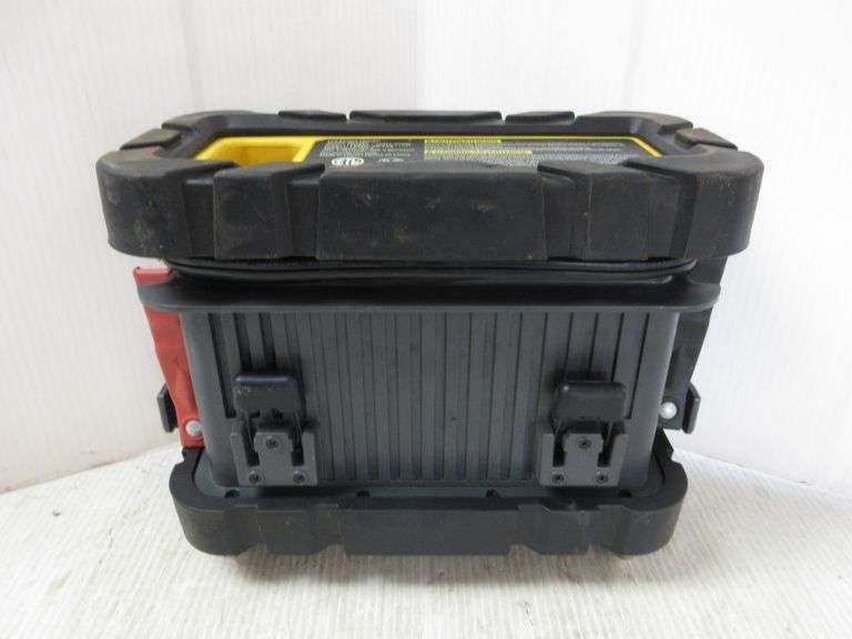 Stanley 15 AMP battery charger/40 AMP engine starter Albrecht Auction