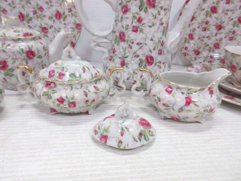 Lefton China tea set, handpainted Albrecht Auction Service