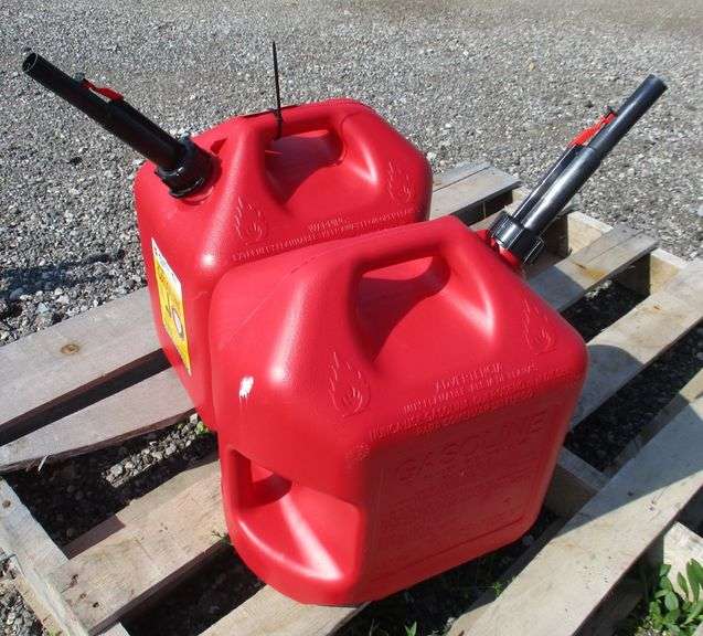 (2) 5Gallon gas cans Albrecht Auction Service