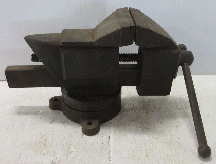 Antique Craftsman 5243 bench vise/anvil, 6" jaws, swivel, works great