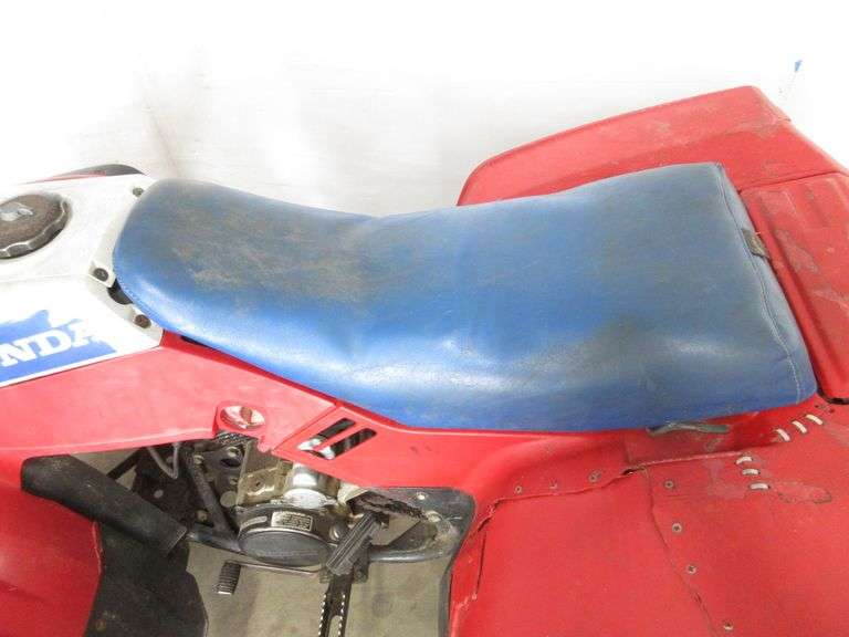 Honda 200 4Wheeler, runs great, with new starter, choke cable, back