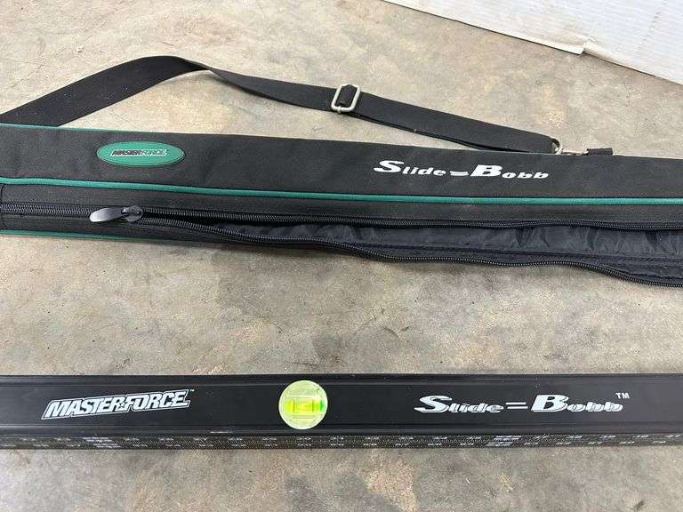 Case tool 120" level with Masterforce slide bob, 60" x 3", excellent