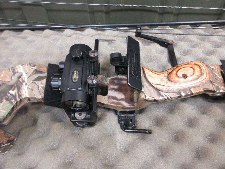 Jennings Buckmaster PWC Compound Bow, with Bow Pro Release System, BSA