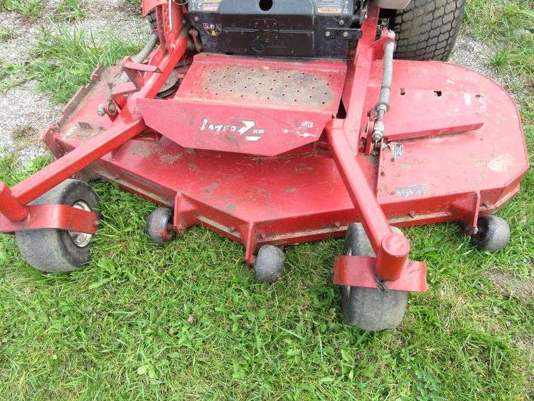 Exmark zero turn mower, 35 HP vanguard motor, 66" cut, runs and cuts