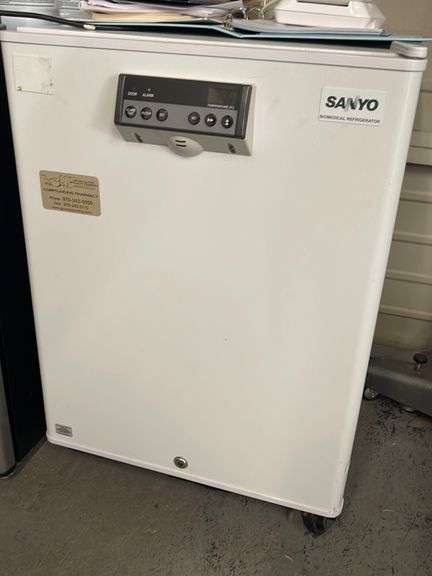 Sanyo Biomedical Refrigerator - Apexx Auctions