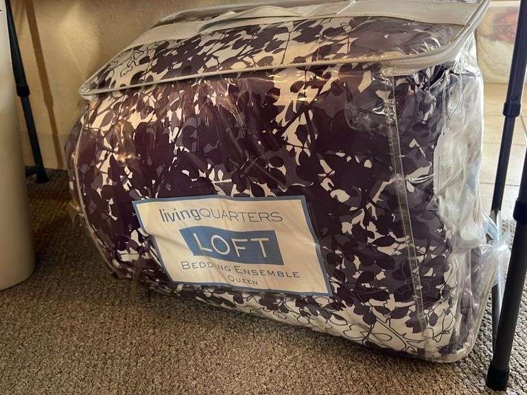 Living Quarters LOFT Queen Size Bedding Ensemble Apexx Auctions