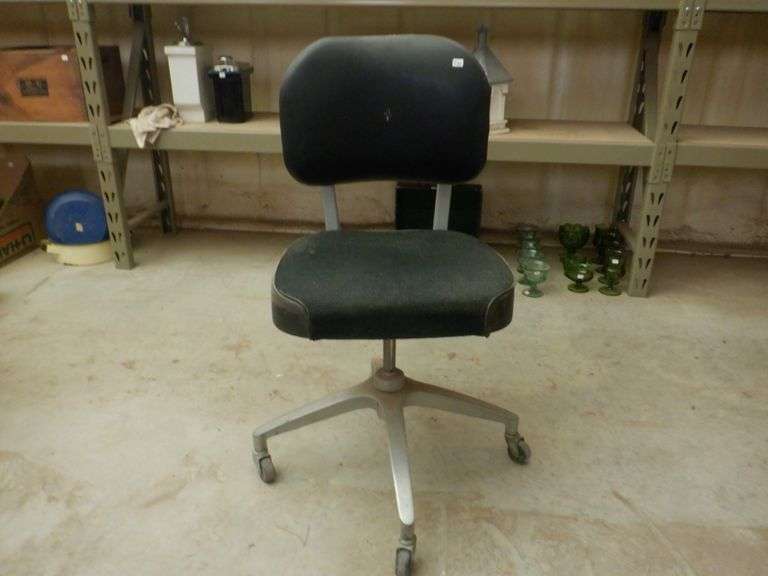 Rolling Office Chairs Assiter Auctioneers