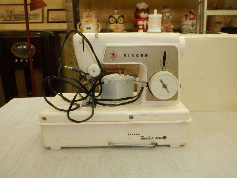 Singer Little Touch & Sew Electric Sewing Machine Assiter Auctioneers