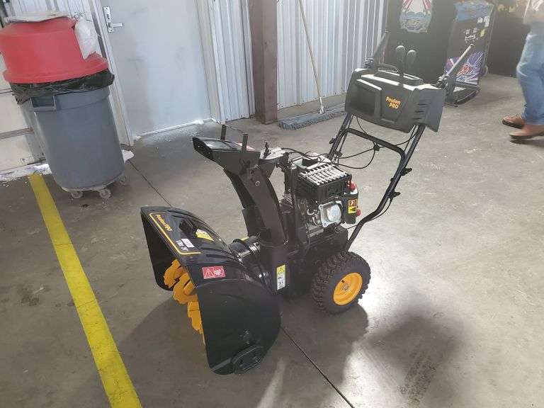 Snow Blower Poulan Pro PR240 Snow Blower Assiter Auctioneers