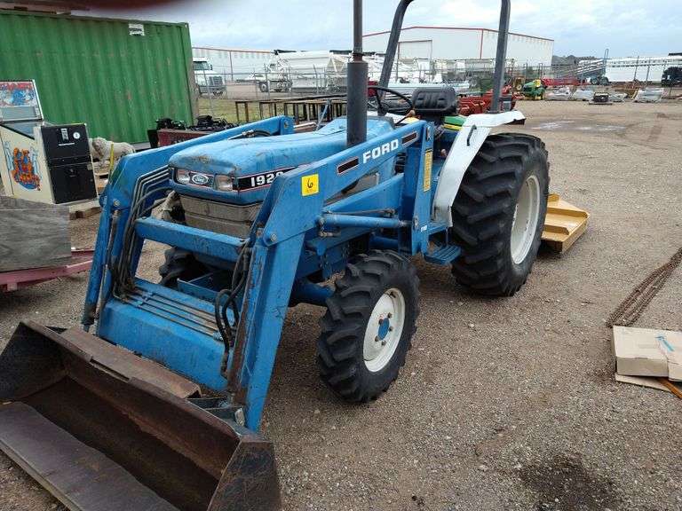 Avery Retirement Downsizing Online Auction