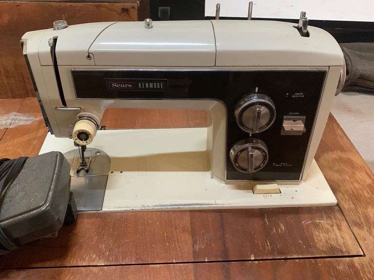 Vintage/Antique Wood Sewing Machine Table w/ Sears Kenmore Sewing