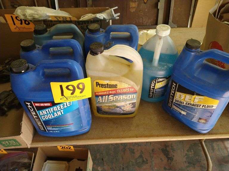 4 Gallons Antifreeze, 2 Gallons Washer Fluid, & 1 Gallon Def Assiter