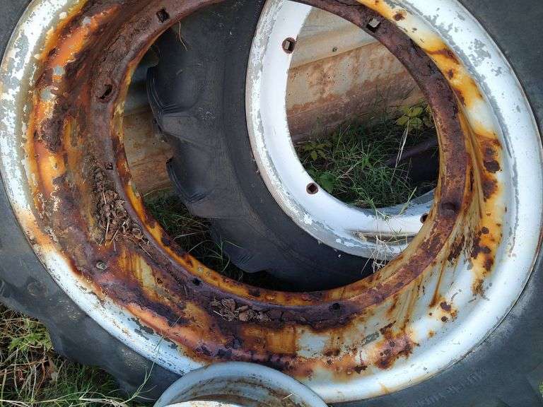 2-11-2-28-x-10-28-tractor-tires-wheels-16-wheel-assiter