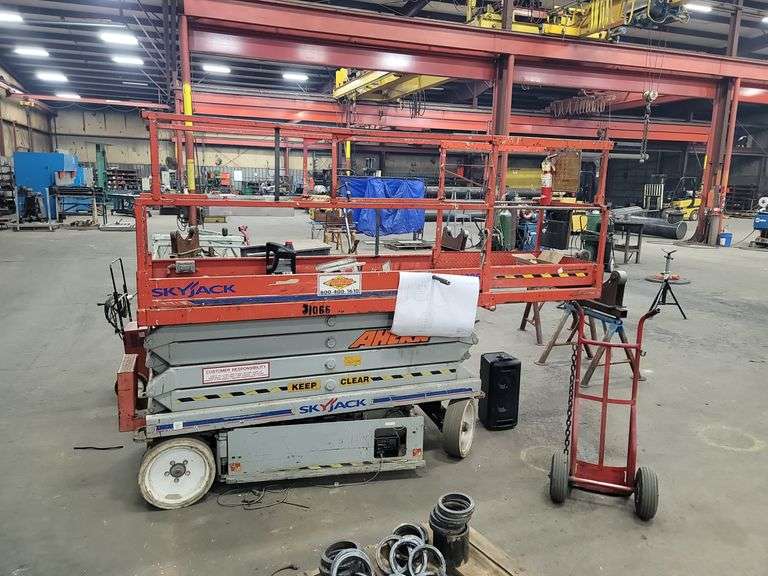 2014 Skyjack Scissor Lift Assiter Auctioneers