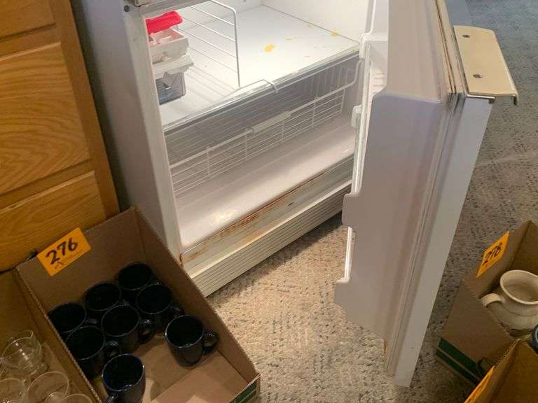 Amana Refrigerator/Freezer Assiter Auctioneers